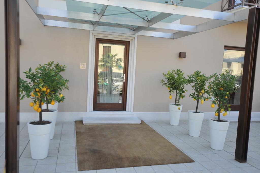 Hotel Dori Peschiera del Garda Eksteriør bilde