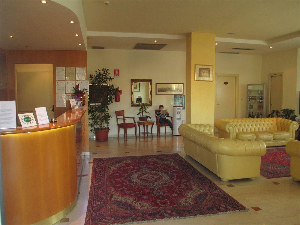 Hotel Dori Peschiera del Garda Eksteriør bilde