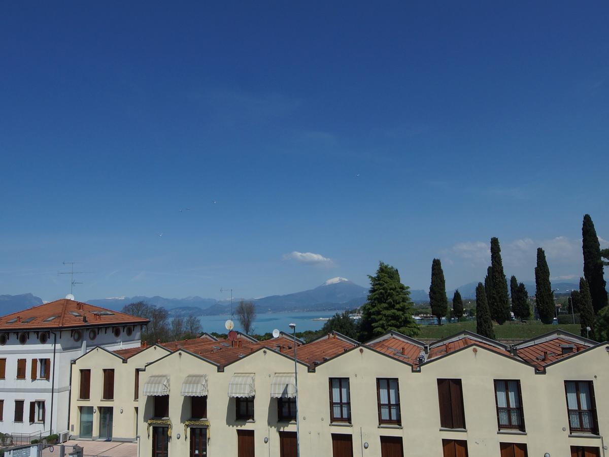 Hotel Dori Peschiera del Garda Eksteriør bilde
